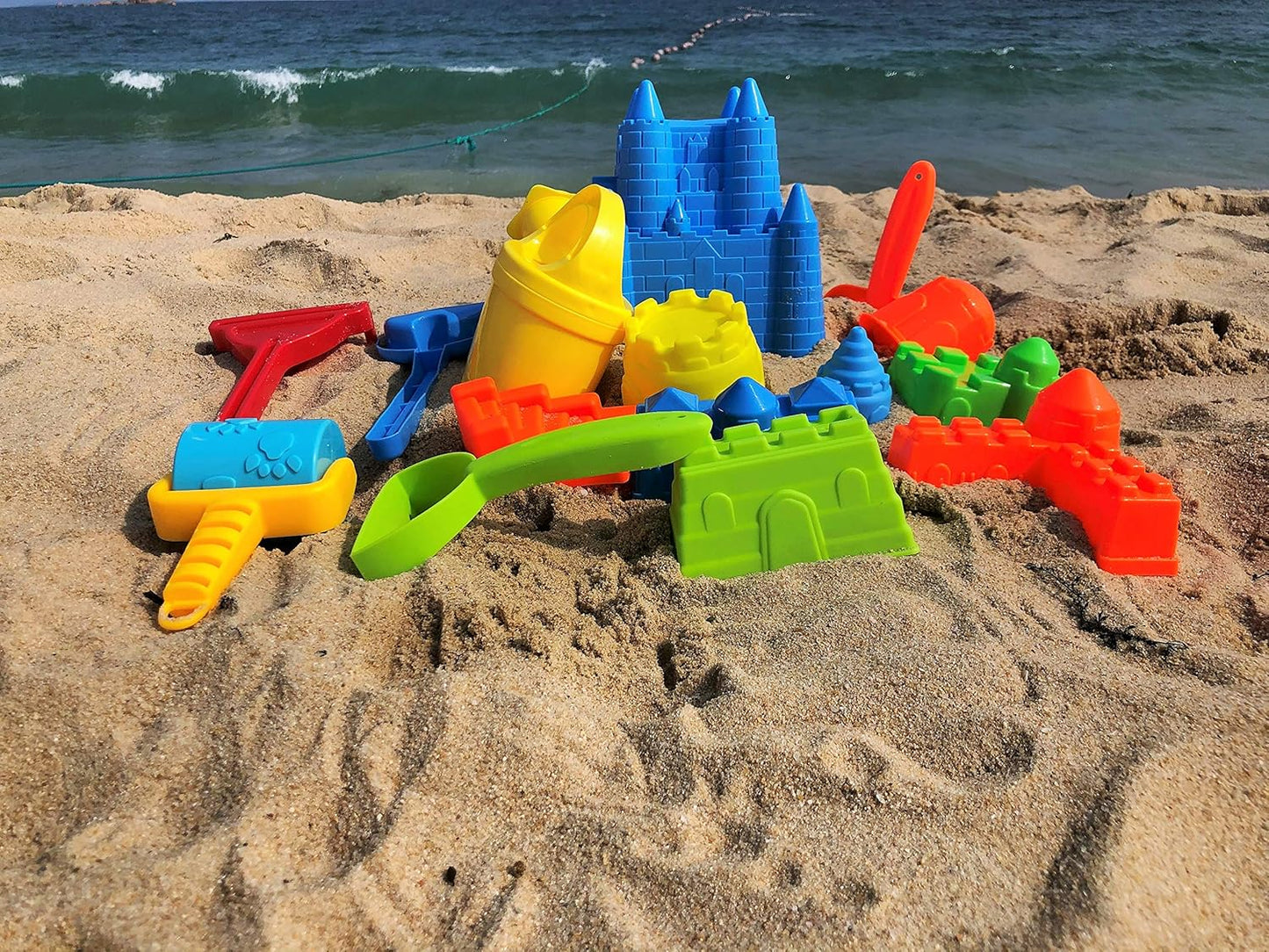 Beach Toys Set for Kids 7pcs ,Sand Castle Bucket Set, 7 Piece Set, Includes1 Bucket, 3 Molds, 3 Shovels, 1 Water Pot, Fun Summer Beach Toys for Kids, Children’s Beach Toys, Great Birthday Gift