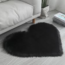 Heart Shaped Love Soft Faux Sheepskin Fur Rugs (90 X 70cm)